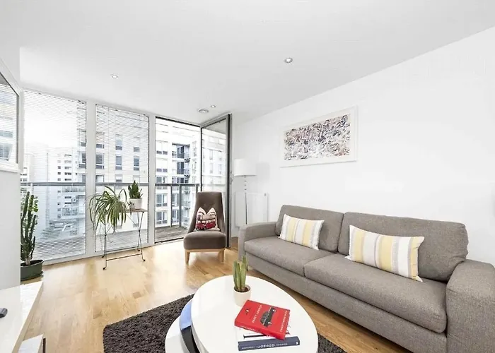 Modern Large 2Bed Apartment London Cutty Sark Greenwich Close To Canary Wharf - Great Transport Links