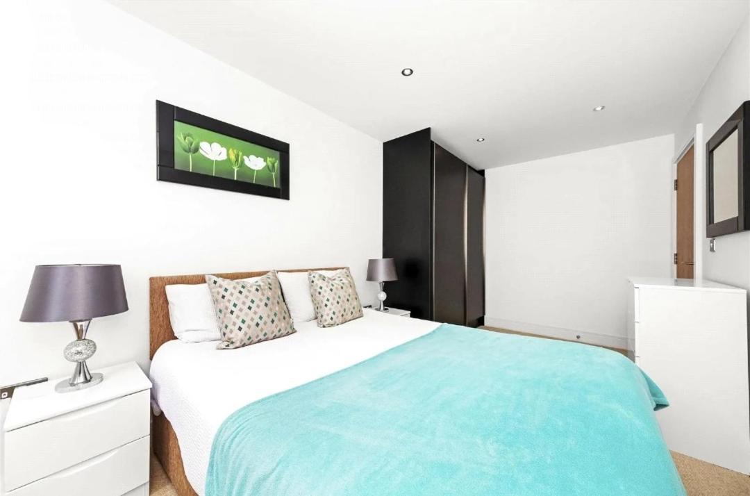 Modern Large 2bed Cutty Sark Greenwich Close To Canary Wharf - Great Transport Links *